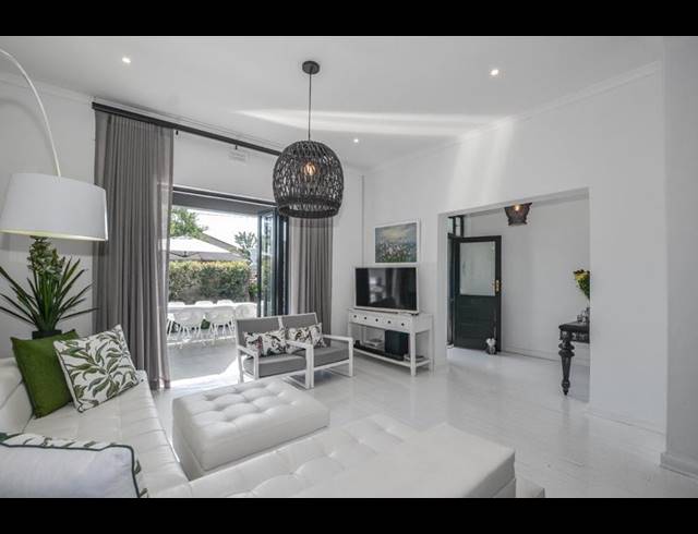 1 BEDROOM PROPERTY TO RENT IN BOSTON